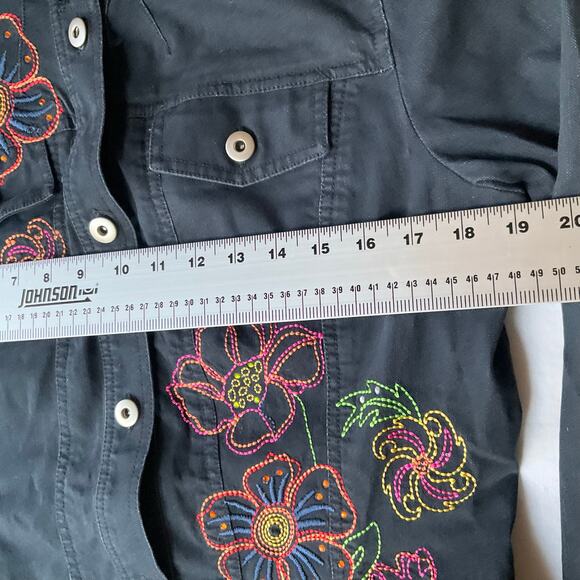 MULTIPLES Women’s Long Sleeve Denim Jacket size M, Blue, Embroidered Flowers - Picture 9 of 11
